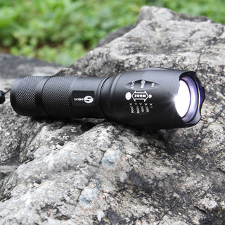 Aluminum Alloy Strong Light Flashlight 18650 Super Bright Outdoor Lighting T6 Flashlight - Phosgene