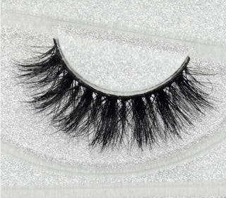 Faux Aurelia Eye Lashes - Phosgene