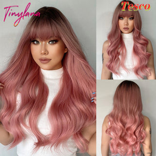 Women Wear Wavy Wigs - Phosgene