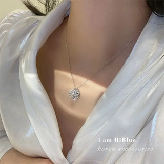 Love Style Magnetic Four-leaf Clover Micro Inlaid Zircon Sweet Lady Clavicle Chain Phosgene